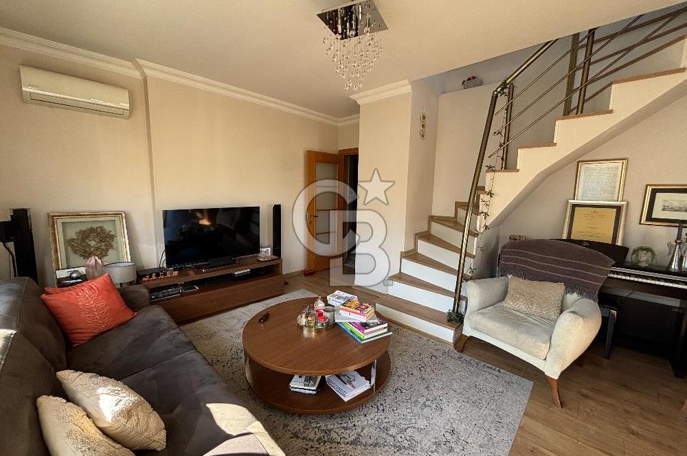 Acıbadem Fulya Bloklarında Satılık Balkonlu ve Teraslı Kapalı Otoparklı 3+1 Dubleks Daire