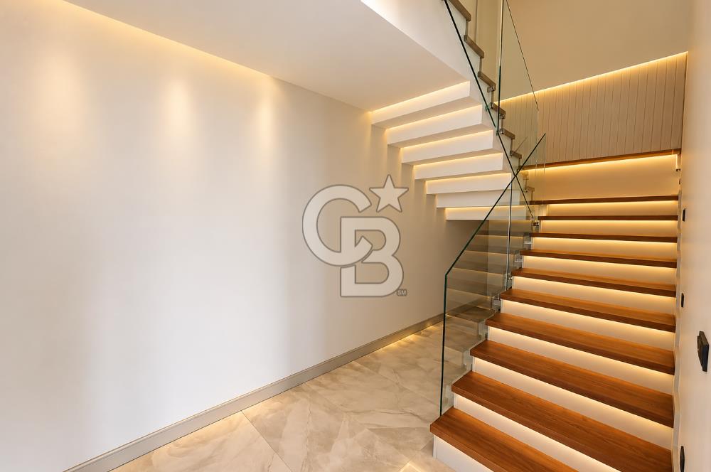 BORNOVA YEŞİLOVA İKON LIVE | 5+1 LOFT DUBLEKS | 475 M² | KÖRFEZ & ŞEHİR MANZARALI