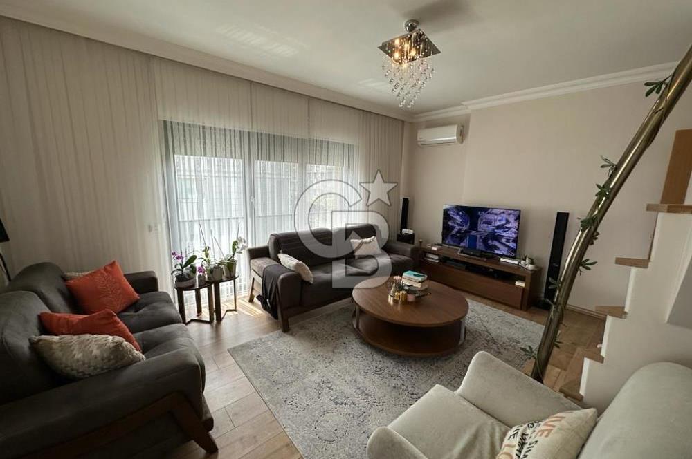 Acıbadem Fulya Bloklarında Satılık Balkonlu ve Teraslı Kapalı Otoparklı 3+1 Dubleks Daire