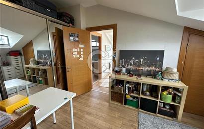 Acıbadem Fulya Bloklarında Satılık Balkonlu ve Teraslı Kapalı Otoparklı 3+1 Dubleks Daire
