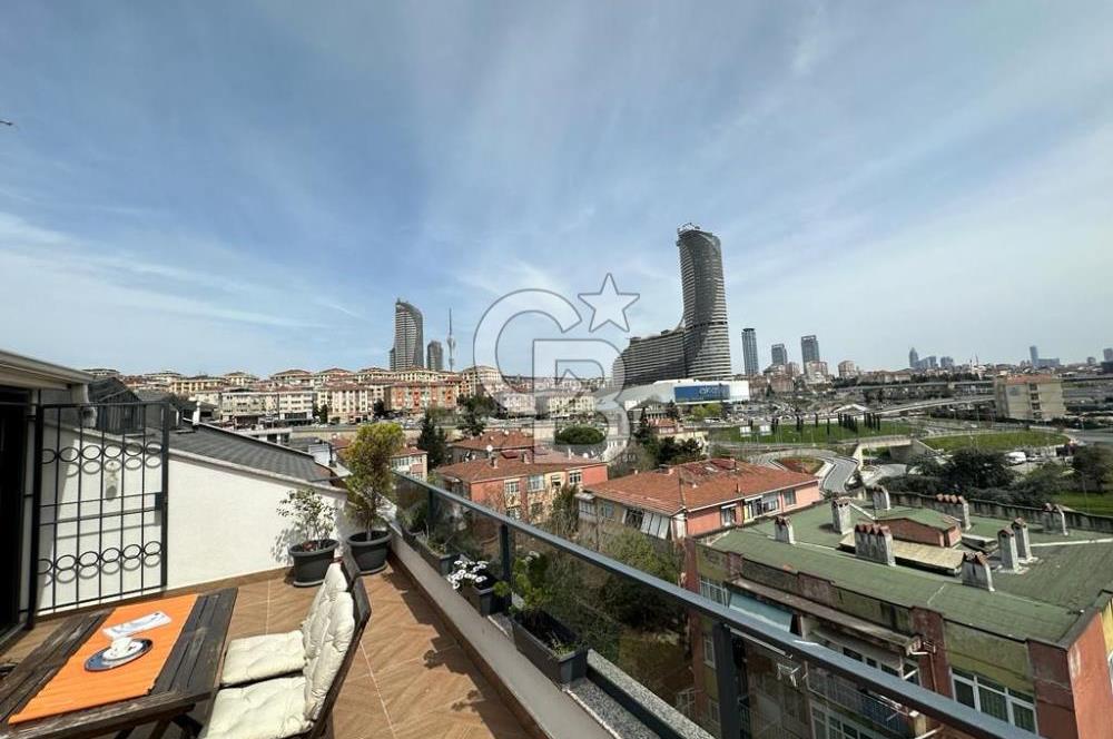 Acıbadem Fulya Bloklarında Satılık Balkonlu ve Teraslı Kapalı Otoparklı 3+1 Dubleks Daire