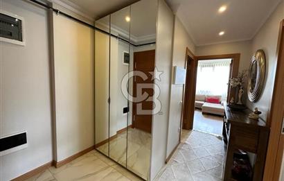 Acıbadem Fulya Bloklarında Satılık Balkonlu ve Teraslı Kapalı Otoparklı 3+1 Dubleks Daire