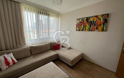 Acıbadem Fulya Bloklarında Satılık Balkonlu ve Teraslı Kapalı Otoparklı 3+1 Dubleks Daire