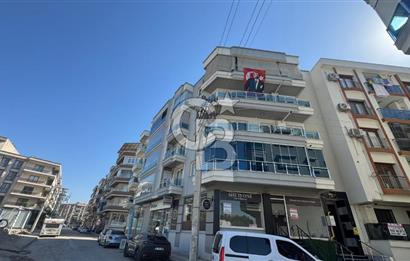 Karşıyaka Yalı Mahallesinde Lüks ve Konforlu 3+1 Kiralık Daire