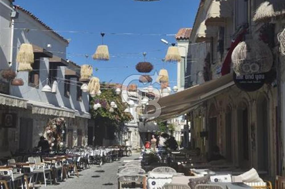ÇEŞME ALAÇATI'DA DEVREN KİRALIK MEYHANE