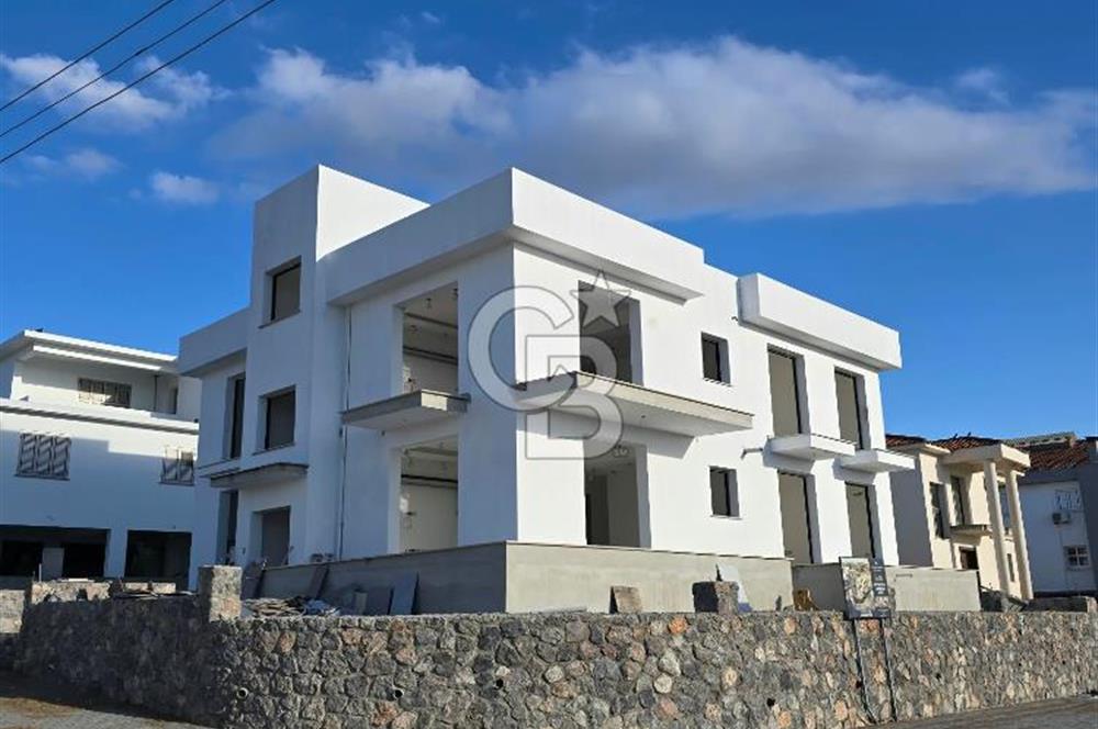 Gönyeli'de Kuzey Çevre Yoluna 1 Dk Sürüş Mesafesinde  Satılık 3+1 Ultralüx Penthouse!!!