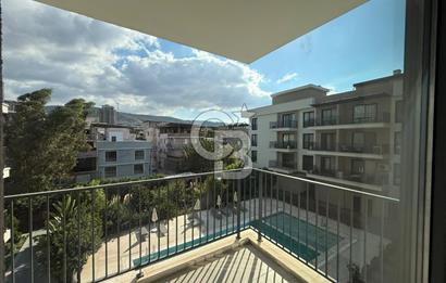BORNOVA YEŞİLOVA İKON CADDE'DE 2+1 ARAKAT 94m2 SATILIK LÜKS DAİRE