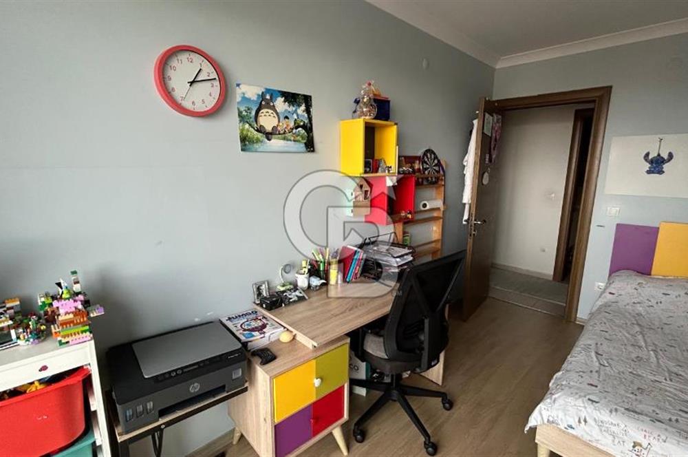 Pera Park Sitesi'nde Havuzlu ve Zengin Sosyal Donatılı 2+1 Daire