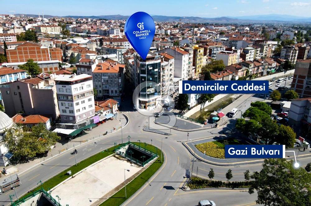 CB EAGLE'DAN DEMİRCİLER CAD. HARİKA CEPHELİ 240 m² İŞ YERİ