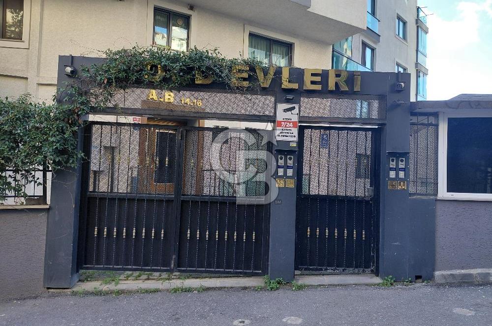 Maltepe,Aydınevler,Goldevler sitesinde 1+1 kiralık