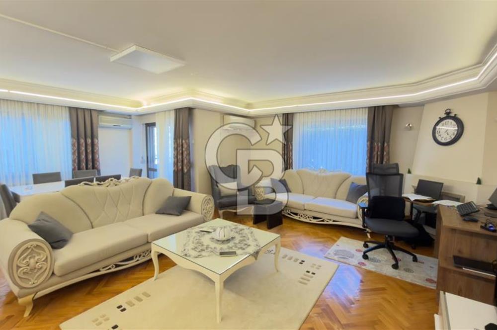 Bostanlıda Merkeze Yakın Geniş Kiralık Daire
