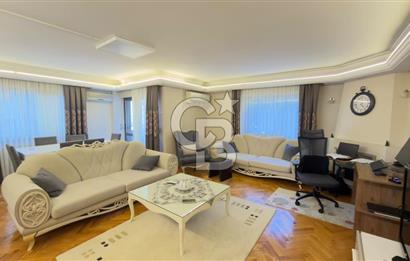 Bostanlıda Merkeze Yakın Geniş Kiralık Daire