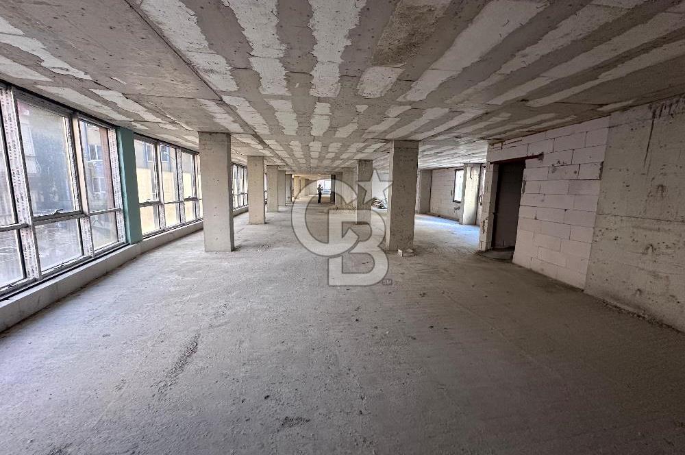 COMMERCIAL BUILDING FOR SALE IN BUYUKCEKMECE CENTER INONU AVENUE: 4,190 SQM 6-STOREY PRIME ASSET