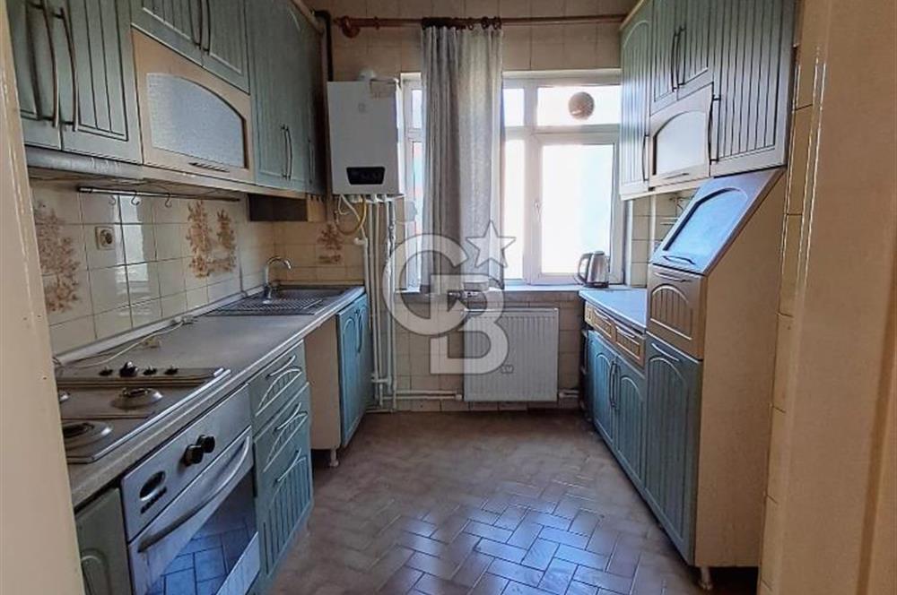 Kızılay Merkez,İnkılap Sokak'taOfis veya MeskeneUygun3+1 Kiralık