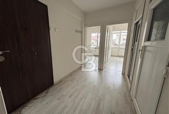 Merkezi Konumda Ulaşımı Kolay Kaçırılmayacak Fırsat Satılık 2+1 - 12 - 376226