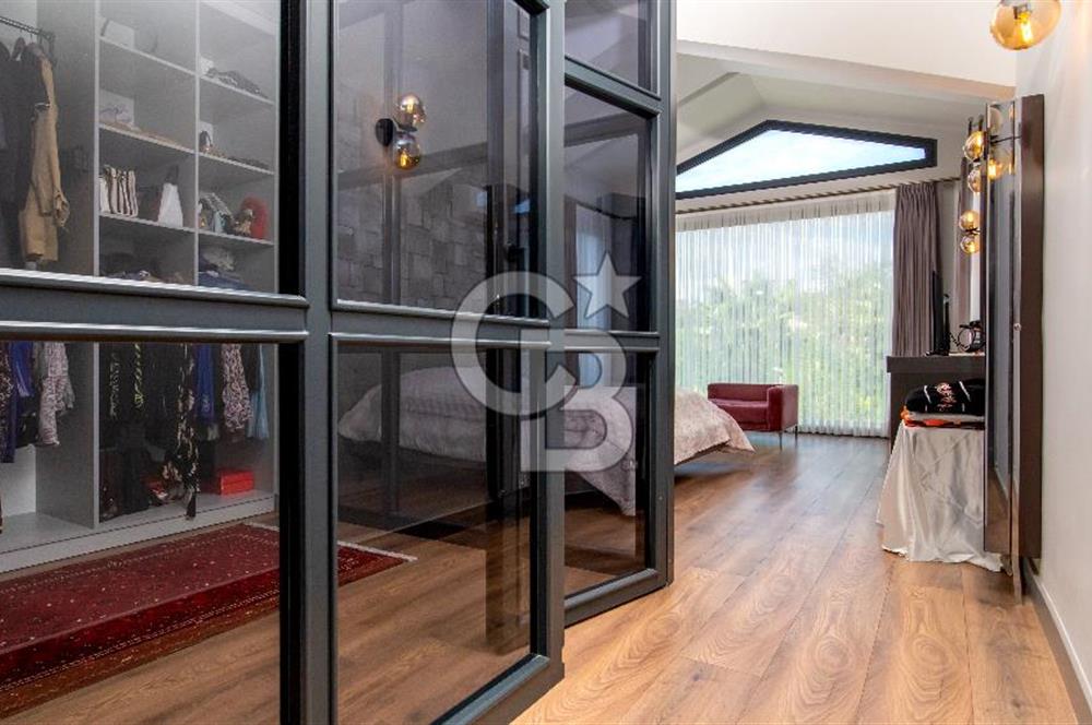 Venüs Bağdatlıdan İtokent Sitesi Full Bakımlı Havuzlu 7+1 Villa