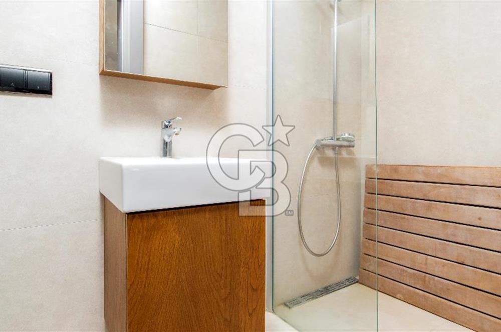 Venüs Bağdatlıdan İtokent Sitesi Full Bakımlı Havuzlu 7+1 Villa