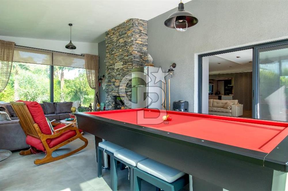 Venüs Bağdatlıdan İtokent Sitesi Full Bakımlı Havuzlu 7+1 Villa