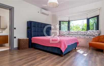Venüs Bağdatlıdan İtokent Sitesi Full Bakımlı Havuzlu 7+1 Villa