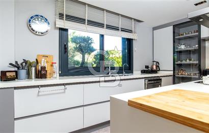 Venüs Bağdatlıdan İtokent Sitesi Full Bakımlı Havuzlu 7+1 Villa