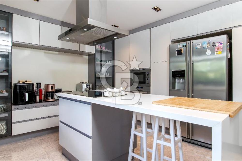 Venüs Bağdatlıdan İtokent Sitesi Full Bakımlı Havuzlu 7+1 Villa