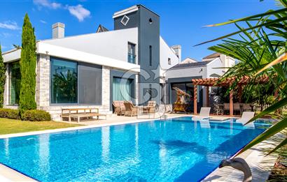 Venüs Bağdatlıdan İtokent Sitesi Full Bakımlı Havuzlu 7+1 Villa