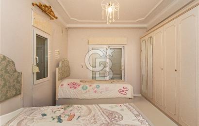 Foça İsmetpaşa Mah. Denize Yakın Satılık 4+1 Tripleks Villa