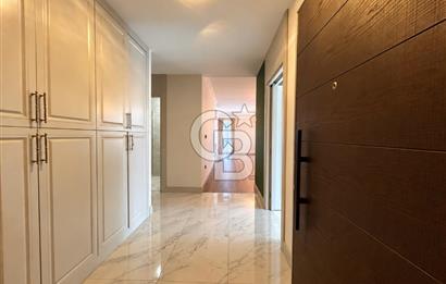 BURSA, MODA BADEMLİ SİTESİ'nde SATILIK 4+1 DAİRE