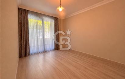 BURSA, MODA BADEMLİ SİTESİ'nde SATILIK 4+1 DAİRE
