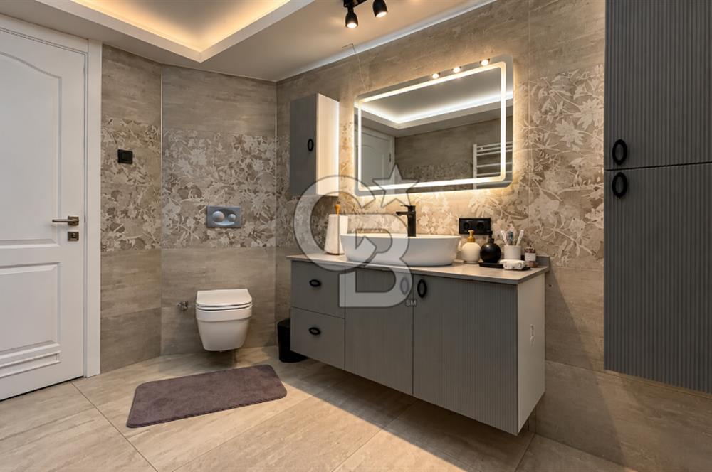 Karşıyaka Girne Bulvarı 4+1 Full Tadilatlı Satılık Daire