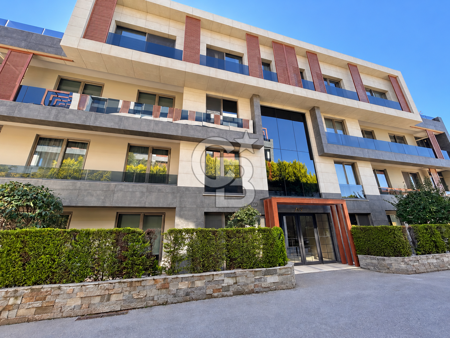 BURSA, MODA BADEMLİ SİTESİ'nde SATILIK 4+1 DAİRE