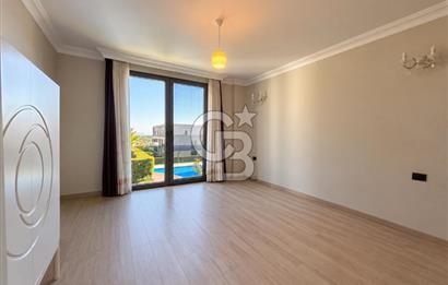 BURSA, MODA BADEMLİ SİTESİ'nde SATILIK 4+1 DAİRE