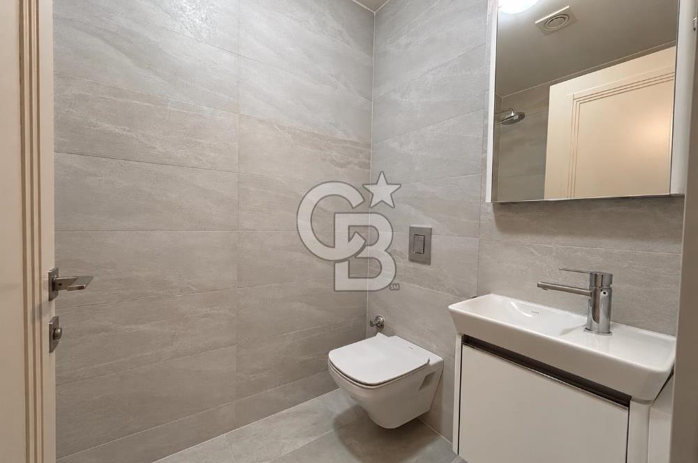 BURSA, MODA BADEMLİ SİTESİ'nde SATILIK 4+1 DAİRE