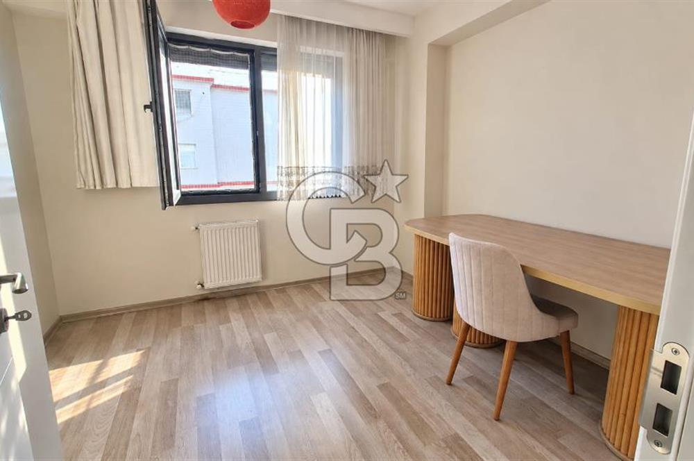 ESENTEPE'DE MANZARALI TADİLATLI GENÇ BİNADA SATILIK GENİŞ 3+1 DAİRE