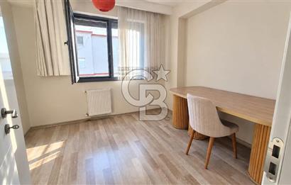 ESENTEPE'DE MANZARALI TADİLATLI GENÇ BİNADA SATILIK GENİŞ 3+1 DAİRE