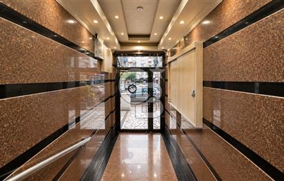 Karşıyaka Girne Bulvarı 4+1 Full Tadilatlı Satılık Daire