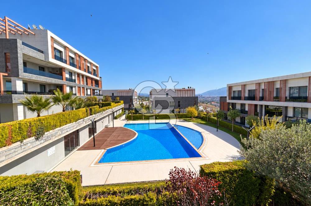 BURSA, MODA BADEMLİ SİTESİ'nde SATILIK 4+1 DAİRE