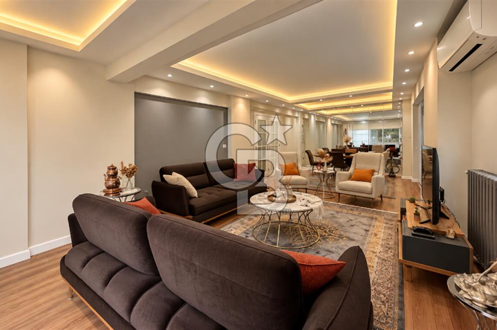 Karşıyaka Girne Bulvarı 4+1 Full Tadilatlı Satılık Daire