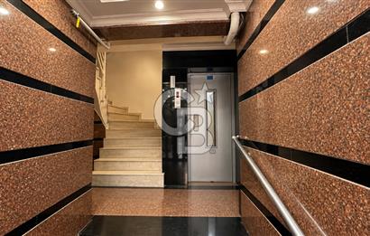 Karşıyaka Girne Bulvarı 4+1 Full Tadilatlı Satılık Daire