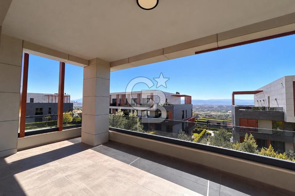 BURSA, MODA BADEMLİ SİTESİ'nde SATILIK 4+1 DAİRE