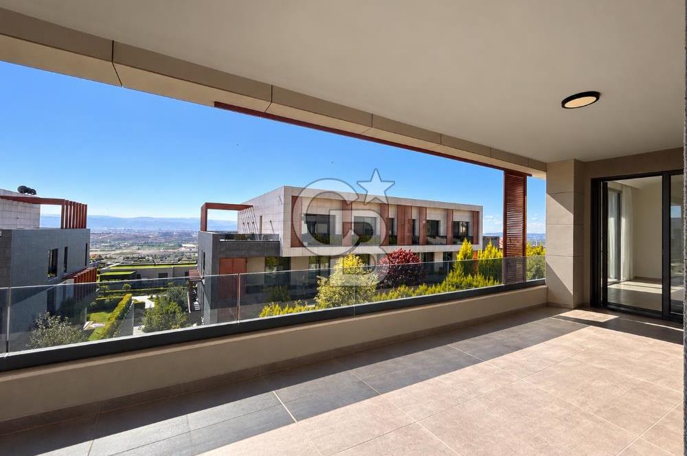 BURSA, MODA BADEMLİ SİTESİ'nde SATILIK 4+1 DAİRE