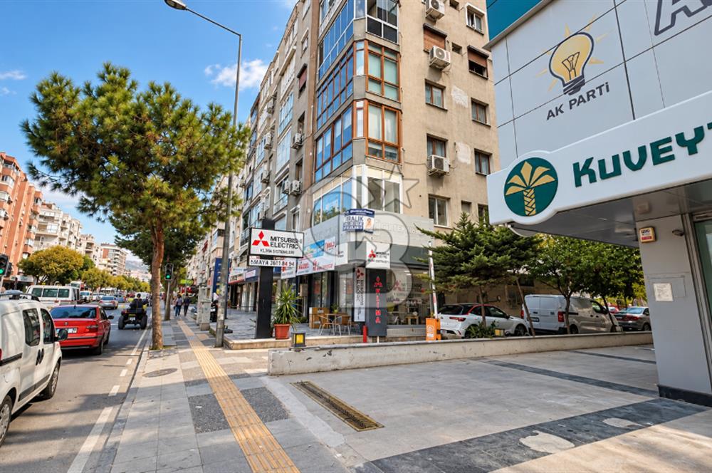 Karşıyaka Girne Bulvarı 4+1 Full Tadilatlı Satılık Daire