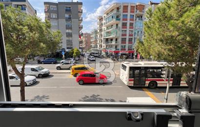 Karşıyaka Girne Bulvarı 4+1 Full Tadilatlı Satılık Daire