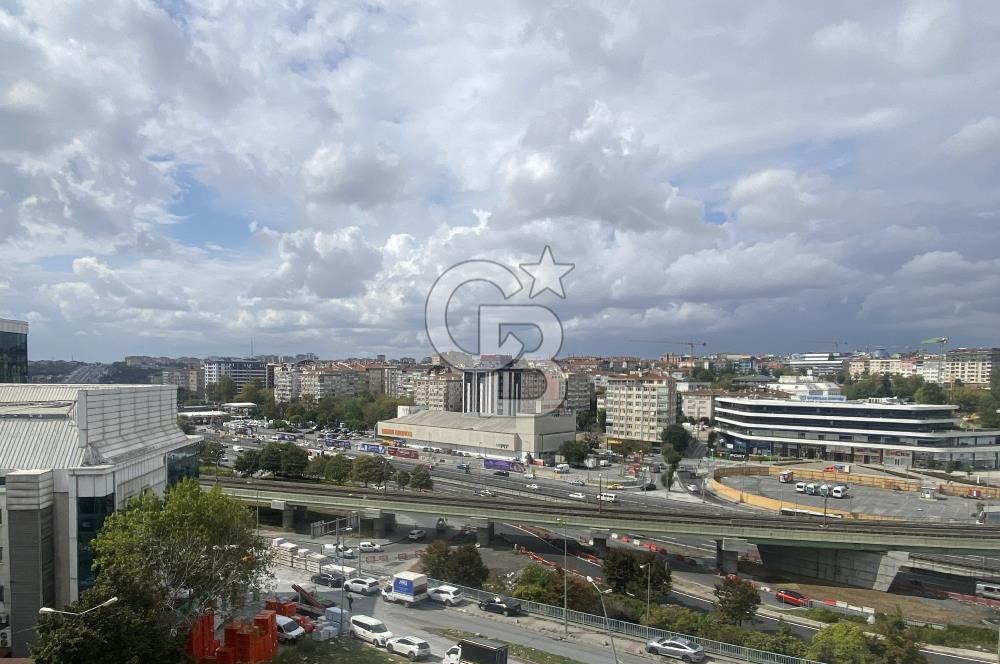 Zeytinburnu Merter Metrobüs Yanı E5 Manzaralı Ofis