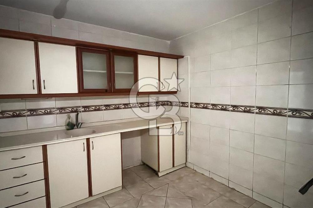 KARŞIYAKA GİRNE CADDESİNDE SATILIK 3+1 DAİRE