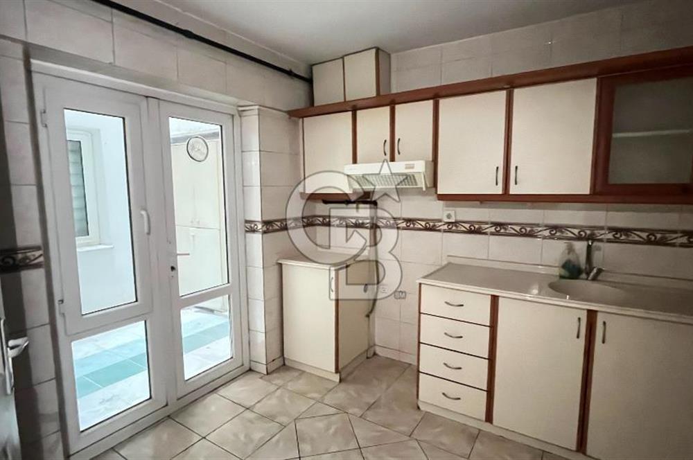 KARŞIYAKA GİRNE CADDESİNDE SATILIK 3+1 DAİRE
