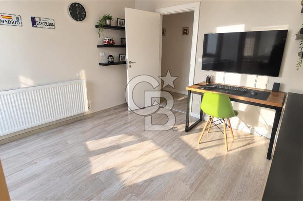 ESENTEPE'DE MANZARALI TADİLATLI GENÇ BİNADA SATILIK GENİŞ 3+1 DAİRE