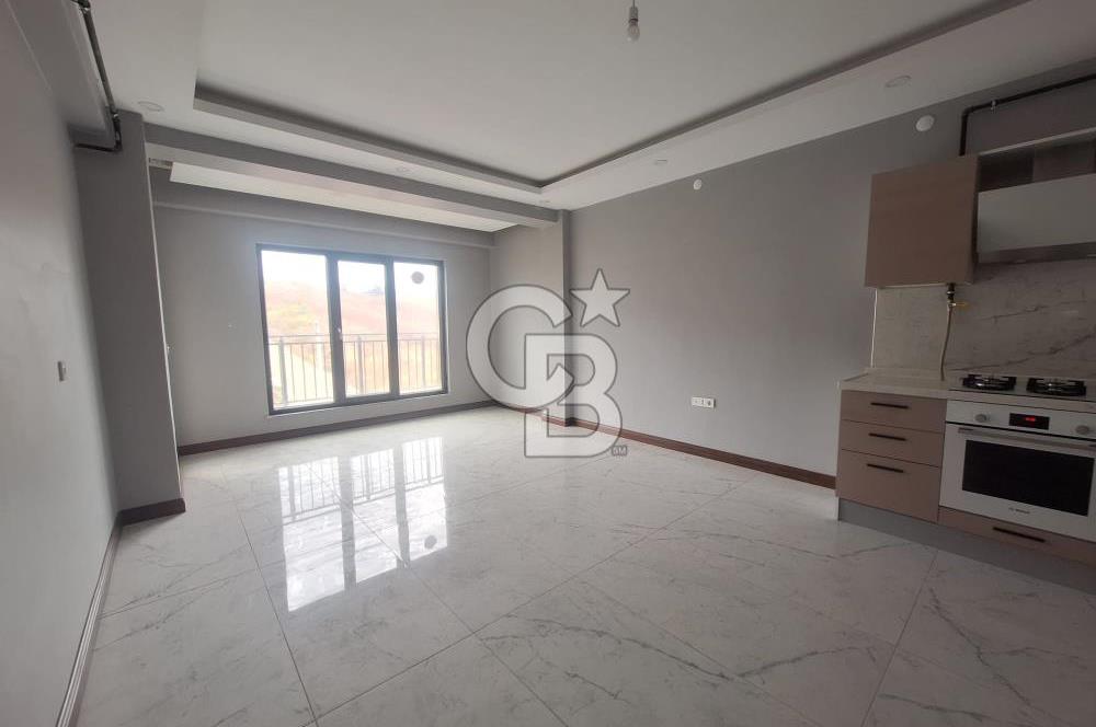 Yalova Merkez Safran Yolunda Yeni Binada Geniş 1+1 Daire