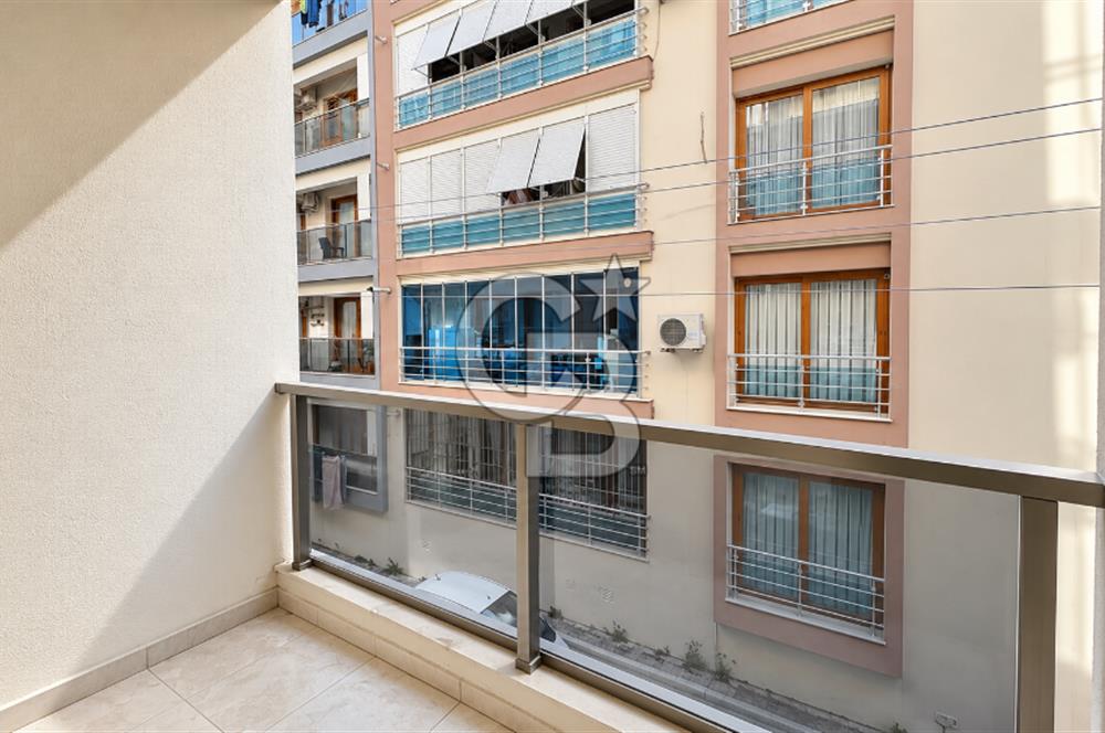 Karşıyaka Şemikler 2+1 Kapalı Mutfak Satılık Daire