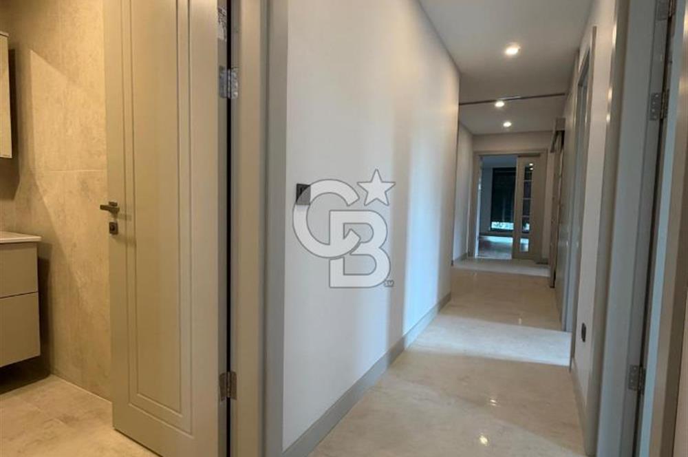 Erenköy’de yeni bitmiş binada balkonlu ebeveynli 3+1